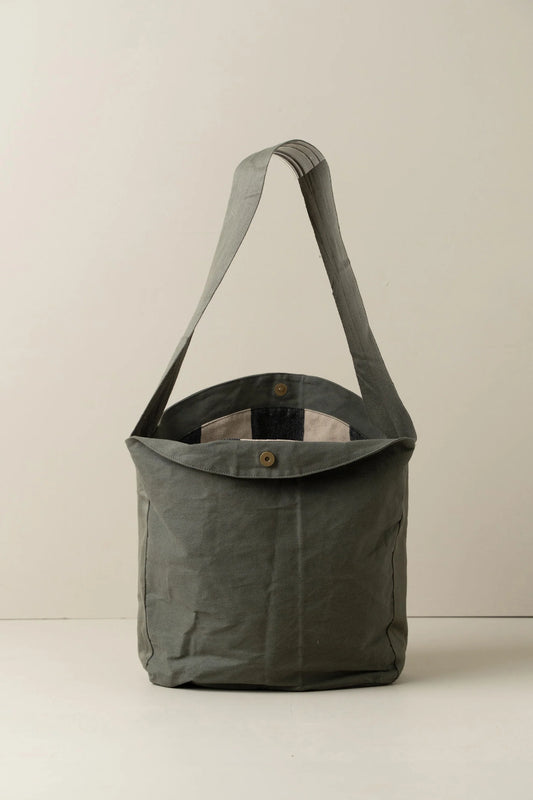 Saarde| Journey Canvas Tote Bag | Olive